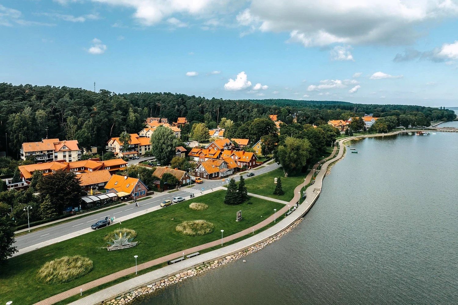 Juodkrantė iš laivo, Kuršių nerija, plaukimas mariomis